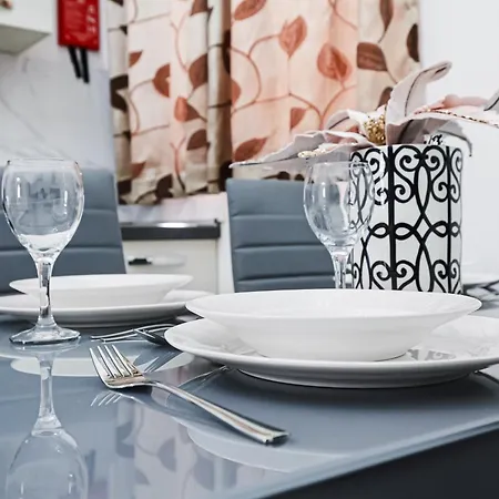 Nobilis Boutique Living 4* 슬리에마