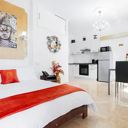 Πανσιόν Nobilis Boutique Living Σλιέμα